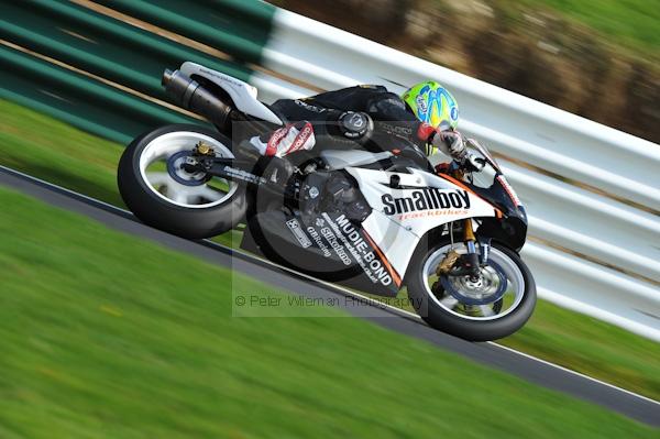 Motorcycle action photographs;Trackday digital images;cadwell;cadwell park photographs;event digital images;eventdigitalimages;motor racing louth lincolnshire;no limits trackday;peter wileman photography;trackday;trackday photos