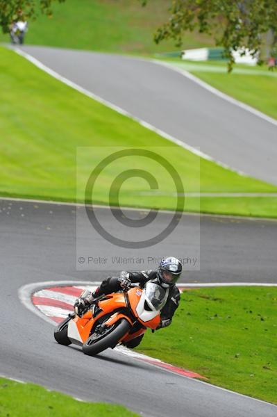 Motorcycle action photographs;Trackday digital images;cadwell;cadwell park photographs;event digital images;eventdigitalimages;motor racing louth lincolnshire;no limits trackday;peter wileman photography;trackday;trackday photos