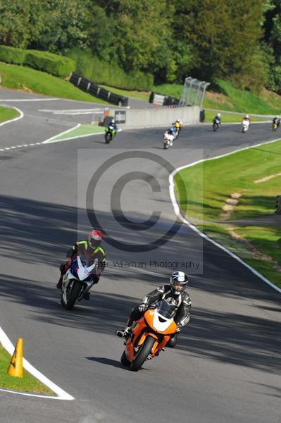 Motorcycle action photographs;Trackday digital images;cadwell;cadwell park photographs;event digital images;eventdigitalimages;motor racing louth lincolnshire;no limits trackday;peter wileman photography;trackday;trackday photos