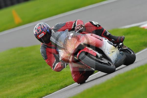 Motorcycle action photographs;Trackday digital images;cadwell;cadwell park photographs;event digital images;eventdigitalimages;motor racing louth lincolnshire;no limits trackday;peter wileman photography;trackday;trackday photos