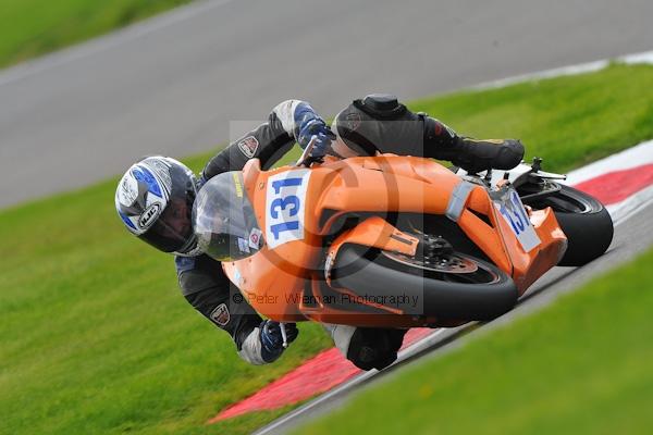 Motorcycle action photographs;Trackday digital images;cadwell;cadwell park photographs;event digital images;eventdigitalimages;motor racing louth lincolnshire;no limits trackday;peter wileman photography;trackday;trackday photos