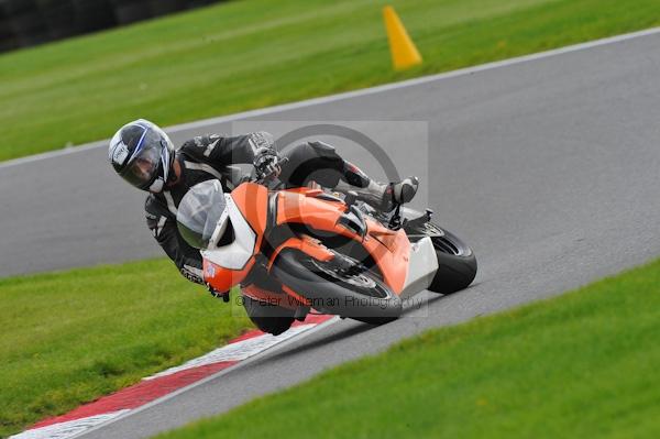 Motorcycle action photographs;Trackday digital images;cadwell;cadwell park photographs;event digital images;eventdigitalimages;motor racing louth lincolnshire;no limits trackday;peter wileman photography;trackday;trackday photos