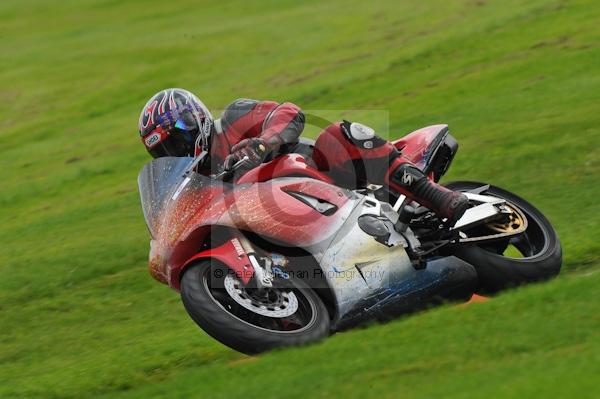 Motorcycle action photographs;Trackday digital images;cadwell;cadwell park photographs;event digital images;eventdigitalimages;motor racing louth lincolnshire;no limits trackday;peter wileman photography;trackday;trackday photos