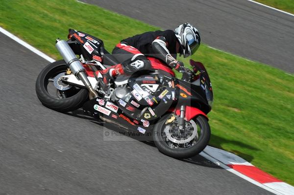 Motorcycle action photographs;Trackday digital images;cadwell;cadwell park photographs;event digital images;eventdigitalimages;motor racing louth lincolnshire;no limits trackday;peter wileman photography;trackday;trackday photos