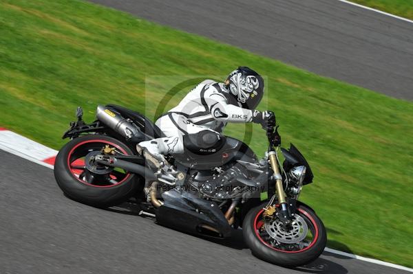 Motorcycle action photographs;Trackday digital images;cadwell;cadwell park photographs;event digital images;eventdigitalimages;motor racing louth lincolnshire;no limits trackday;peter wileman photography;trackday;trackday photos