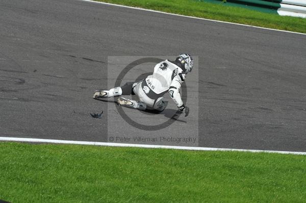 Motorcycle action photographs;Trackday digital images;cadwell;cadwell park photographs;event digital images;eventdigitalimages;motor racing louth lincolnshire;no limits trackday;peter wileman photography;trackday;trackday photos