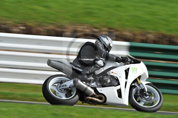 Motorcycle action photographs;Trackday digital images;cadwell;cadwell park photographs;event digital images;eventdigitalimages;motor racing louth lincolnshire;no limits trackday;peter wileman photography;trackday;trackday photos