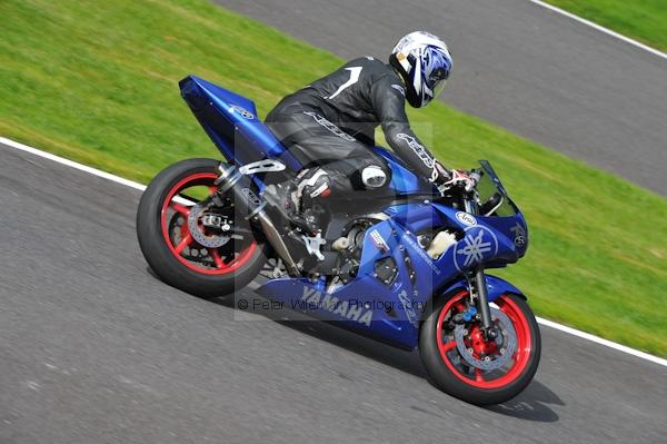 Motorcycle action photographs;Trackday digital images;cadwell;cadwell park photographs;event digital images;eventdigitalimages;motor racing louth lincolnshire;no limits trackday;peter wileman photography;trackday;trackday photos