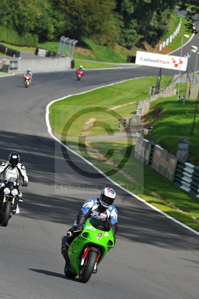 Motorcycle action photographs;Trackday digital images;cadwell;cadwell park photographs;event digital images;eventdigitalimages;motor racing louth lincolnshire;no limits trackday;peter wileman photography;trackday;trackday photos