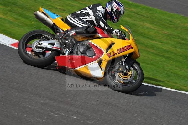 Motorcycle action photographs;Trackday digital images;cadwell;cadwell park photographs;event digital images;eventdigitalimages;motor racing louth lincolnshire;no limits trackday;peter wileman photography;trackday;trackday photos