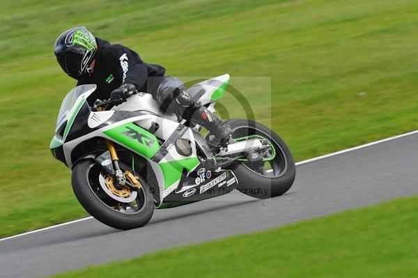 Motorcycle action photographs;Trackday digital images;cadwell;cadwell park photographs;event digital images;eventdigitalimages;motor racing louth lincolnshire;no limits trackday;peter wileman photography;trackday;trackday photos