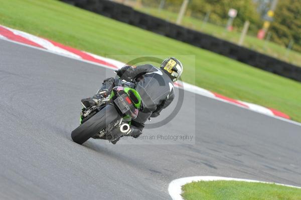 Motorcycle action photographs;Trackday digital images;cadwell;cadwell park photographs;event digital images;eventdigitalimages;motor racing louth lincolnshire;no limits trackday;peter wileman photography;trackday;trackday photos