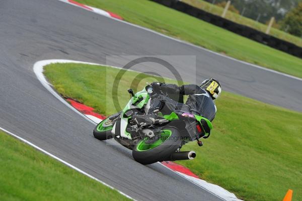 Motorcycle action photographs;Trackday digital images;cadwell;cadwell park photographs;event digital images;eventdigitalimages;motor racing louth lincolnshire;no limits trackday;peter wileman photography;trackday;trackday photos