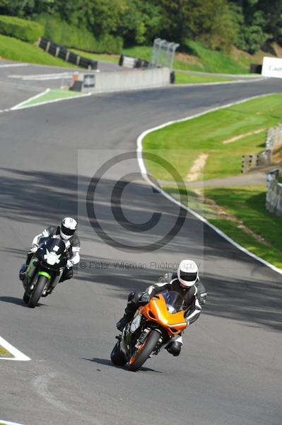 Motorcycle action photographs;Trackday digital images;cadwell;cadwell park photographs;event digital images;eventdigitalimages;motor racing louth lincolnshire;no limits trackday;peter wileman photography;trackday;trackday photos