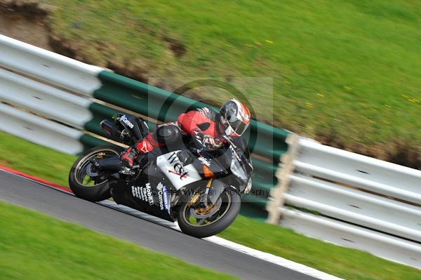 Motorcycle action photographs;Trackday digital images;cadwell;cadwell park photographs;event digital images;eventdigitalimages;motor racing louth lincolnshire;no limits trackday;peter wileman photography;trackday;trackday photos