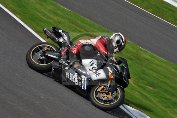 Motorcycle action photographs;Trackday digital images;cadwell;cadwell park photographs;event digital images;eventdigitalimages;motor racing louth lincolnshire;no limits trackday;peter wileman photography;trackday;trackday photos