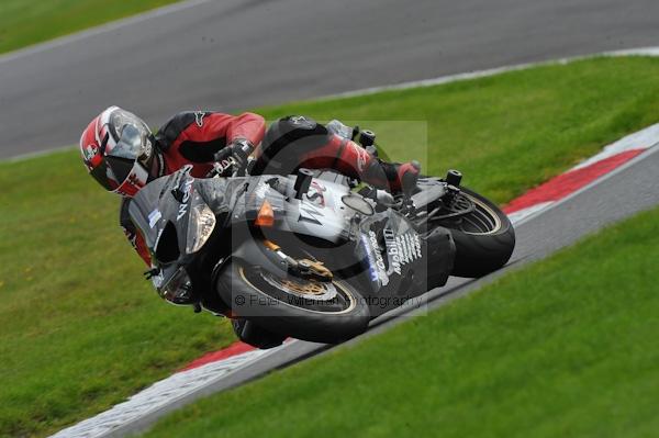 Motorcycle action photographs;Trackday digital images;cadwell;cadwell park photographs;event digital images;eventdigitalimages;motor racing louth lincolnshire;no limits trackday;peter wileman photography;trackday;trackday photos