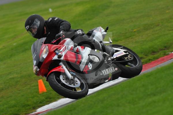 Motorcycle action photographs;Trackday digital images;cadwell;cadwell park photographs;event digital images;eventdigitalimages;motor racing louth lincolnshire;no limits trackday;peter wileman photography;trackday;trackday photos