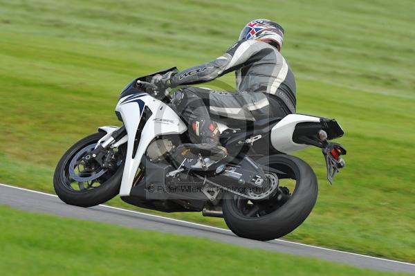 Motorcycle action photographs;Trackday digital images;cadwell;cadwell park photographs;event digital images;eventdigitalimages;motor racing louth lincolnshire;no limits trackday;peter wileman photography;trackday;trackday photos