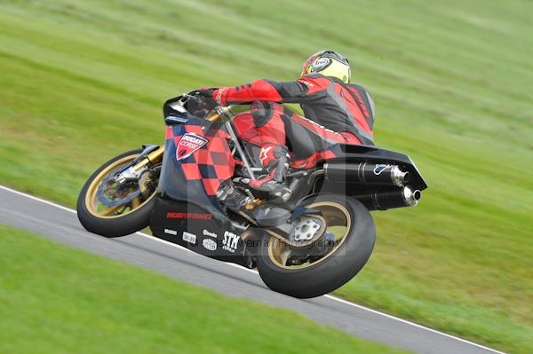 Motorcycle action photographs;Trackday digital images;cadwell;cadwell park photographs;event digital images;eventdigitalimages;motor racing louth lincolnshire;no limits trackday;peter wileman photography;trackday;trackday photos