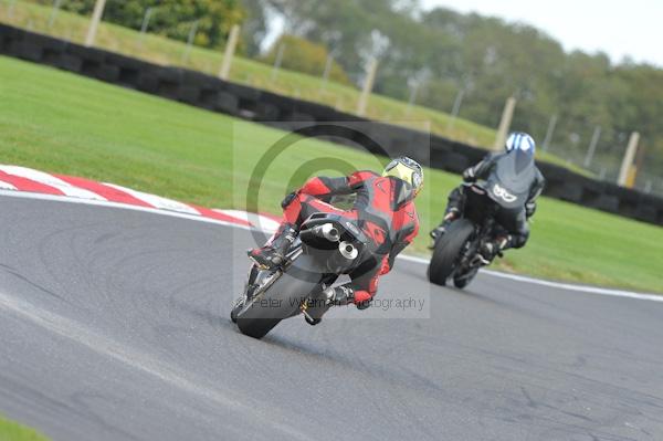 Motorcycle action photographs;Trackday digital images;cadwell;cadwell park photographs;event digital images;eventdigitalimages;motor racing louth lincolnshire;no limits trackday;peter wileman photography;trackday;trackday photos