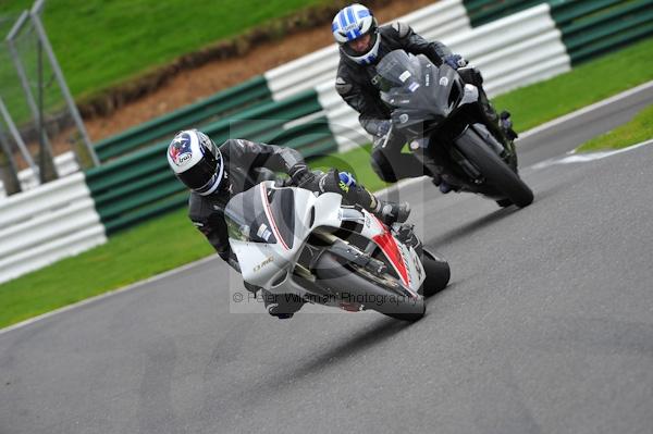 Motorcycle action photographs;Trackday digital images;cadwell;cadwell park photographs;event digital images;eventdigitalimages;motor racing louth lincolnshire;no limits trackday;peter wileman photography;trackday;trackday photos