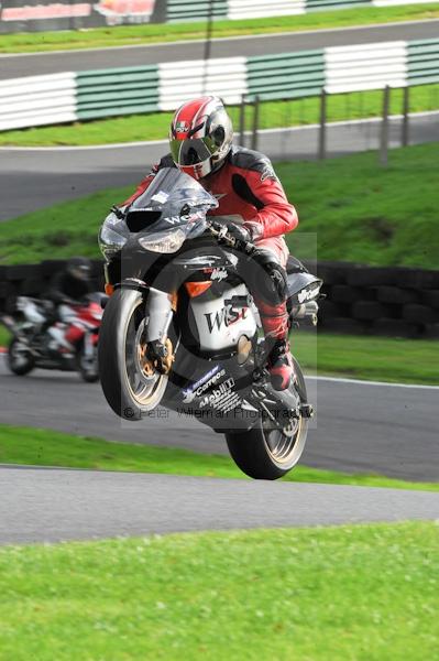 Motorcycle action photographs;Trackday digital images;cadwell;cadwell park photographs;event digital images;eventdigitalimages;motor racing louth lincolnshire;no limits trackday;peter wileman photography;trackday;trackday photos