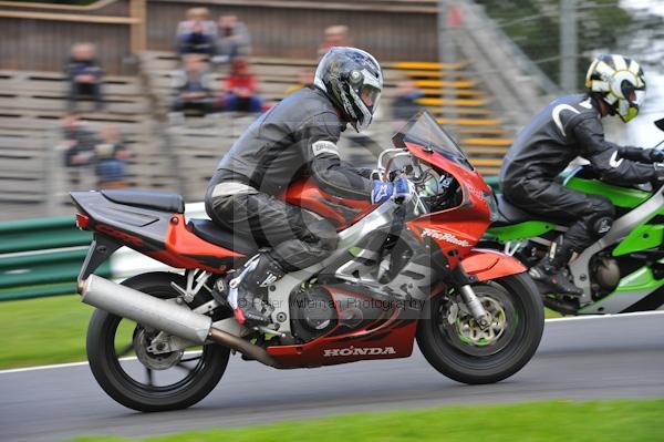 Motorcycle action photographs;Trackday digital images;cadwell;cadwell park photographs;event digital images;eventdigitalimages;motor racing louth lincolnshire;no limits trackday;peter wileman photography;trackday;trackday photos