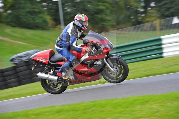 Motorcycle action photographs;Trackday digital images;cadwell;cadwell park photographs;event digital images;eventdigitalimages;motor racing louth lincolnshire;no limits trackday;peter wileman photography;trackday;trackday photos