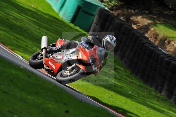 Motorcycle action photographs;Trackday digital images;cadwell;cadwell park photographs;event digital images;eventdigitalimages;motor racing louth lincolnshire;no limits trackday;peter wileman photography;trackday;trackday photos