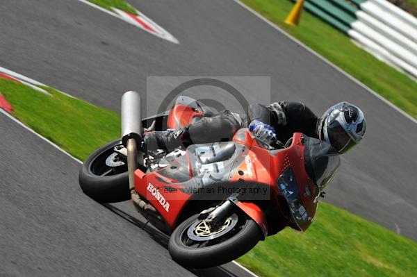 Motorcycle action photographs;Trackday digital images;cadwell;cadwell park photographs;event digital images;eventdigitalimages;motor racing louth lincolnshire;no limits trackday;peter wileman photography;trackday;trackday photos