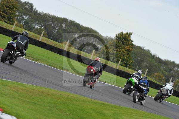 Motorcycle action photographs;Trackday digital images;cadwell;cadwell park photographs;event digital images;eventdigitalimages;motor racing louth lincolnshire;no limits trackday;peter wileman photography;trackday;trackday photos