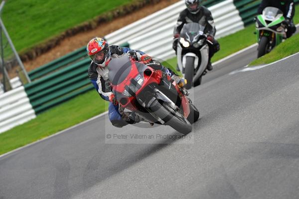 Motorcycle action photographs;Trackday digital images;cadwell;cadwell park photographs;event digital images;eventdigitalimages;motor racing louth lincolnshire;no limits trackday;peter wileman photography;trackday;trackday photos