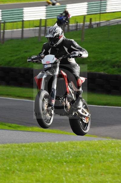 Motorcycle action photographs;Trackday digital images;cadwell;cadwell park photographs;event digital images;eventdigitalimages;motor racing louth lincolnshire;no limits trackday;peter wileman photography;trackday;trackday photos