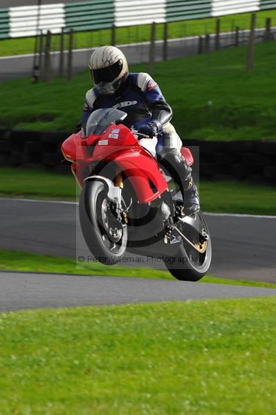 Motorcycle action photographs;Trackday digital images;cadwell;cadwell park photographs;event digital images;eventdigitalimages;motor racing louth lincolnshire;no limits trackday;peter wileman photography;trackday;trackday photos