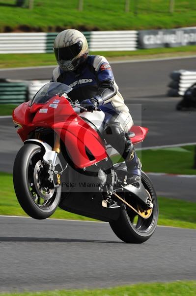 Motorcycle action photographs;Trackday digital images;cadwell;cadwell park photographs;event digital images;eventdigitalimages;motor racing louth lincolnshire;no limits trackday;peter wileman photography;trackday;trackday photos