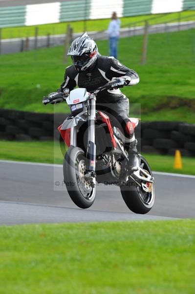 Motorcycle action photographs;Trackday digital images;cadwell;cadwell park photographs;event digital images;eventdigitalimages;motor racing louth lincolnshire;no limits trackday;peter wileman photography;trackday;trackday photos