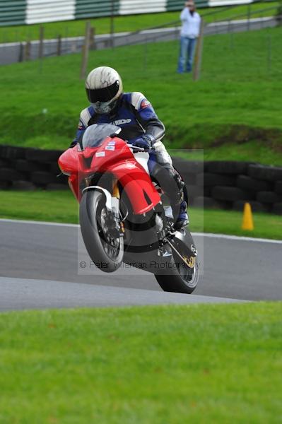 Motorcycle action photographs;Trackday digital images;cadwell;cadwell park photographs;event digital images;eventdigitalimages;motor racing louth lincolnshire;no limits trackday;peter wileman photography;trackday;trackday photos