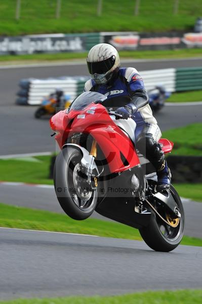 Motorcycle action photographs;Trackday digital images;cadwell;cadwell park photographs;event digital images;eventdigitalimages;motor racing louth lincolnshire;no limits trackday;peter wileman photography;trackday;trackday photos