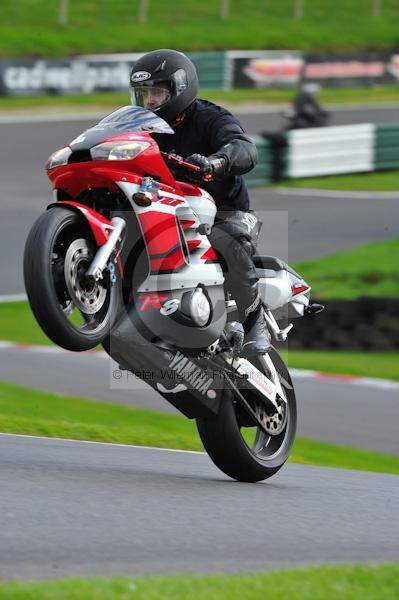 Motorcycle action photographs;Trackday digital images;cadwell;cadwell park photographs;event digital images;eventdigitalimages;motor racing louth lincolnshire;no limits trackday;peter wileman photography;trackday;trackday photos