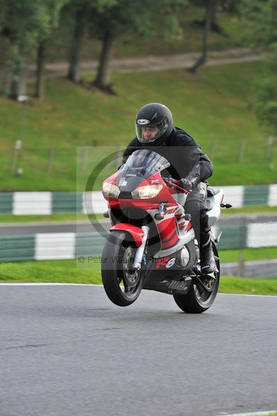 Motorcycle action photographs;Trackday digital images;cadwell;cadwell park photographs;event digital images;eventdigitalimages;motor racing louth lincolnshire;no limits trackday;peter wileman photography;trackday;trackday photos