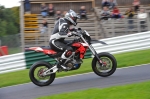 Motorcycle-action-photographs;Trackday-digital-images;cadwell;cadwell-park-photographs;event-digital-images;eventdigitalimages;motor-racing-louth-lincolnshire;no-limits-trackday;peter-wileman-photography;trackday;trackday-photos