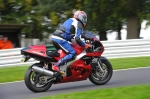 Motorcycle-action-photographs;Trackday-digital-images;cadwell;cadwell-park-photographs;event-digital-images;eventdigitalimages;motor-racing-louth-lincolnshire;no-limits-trackday;peter-wileman-photography;trackday;trackday-photos