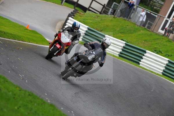 Motorcycle action photographs;Trackday digital images;cadwell;cadwell park photographs;event digital images;eventdigitalimages;motor racing louth lincolnshire;no limits trackday;peter wileman photography;trackday;trackday photos