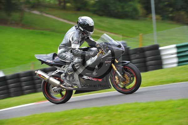 Motorcycle action photographs;Trackday digital images;cadwell;cadwell park photographs;event digital images;eventdigitalimages;motor racing louth lincolnshire;no limits trackday;peter wileman photography;trackday;trackday photos