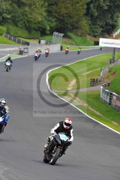 Motorcycle action photographs;Trackday digital images;cadwell;cadwell park photographs;event digital images;eventdigitalimages;motor racing louth lincolnshire;no limits trackday;peter wileman photography;trackday;trackday photos