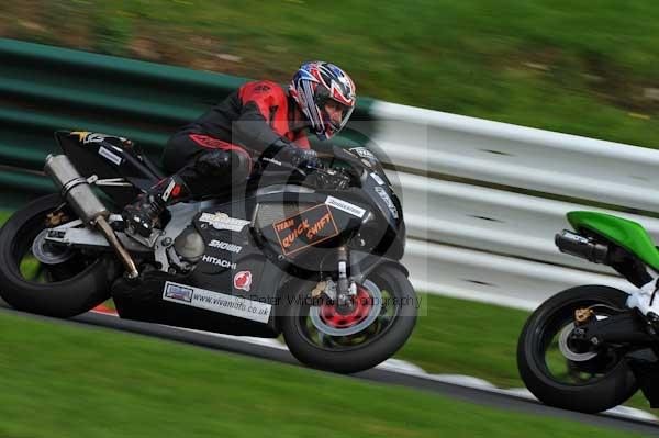 Motorcycle action photographs;Trackday digital images;cadwell;cadwell park photographs;event digital images;eventdigitalimages;motor racing louth lincolnshire;no limits trackday;peter wileman photography;trackday;trackday photos