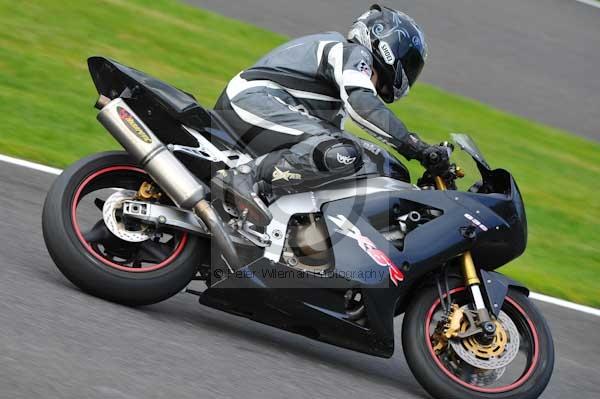 Motorcycle action photographs;Trackday digital images;cadwell;cadwell park photographs;event digital images;eventdigitalimages;motor racing louth lincolnshire;no limits trackday;peter wileman photography;trackday;trackday photos