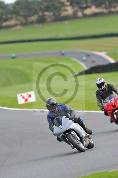 Motorcycle action photographs;Trackday digital images;cadwell;cadwell park photographs;event digital images;eventdigitalimages;motor racing louth lincolnshire;no limits trackday;peter wileman photography;trackday;trackday photos