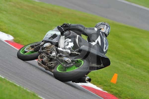 Motorcycle action photographs;Trackday digital images;cadwell;cadwell park photographs;event digital images;eventdigitalimages;motor racing louth lincolnshire;no limits trackday;peter wileman photography;trackday;trackday photos